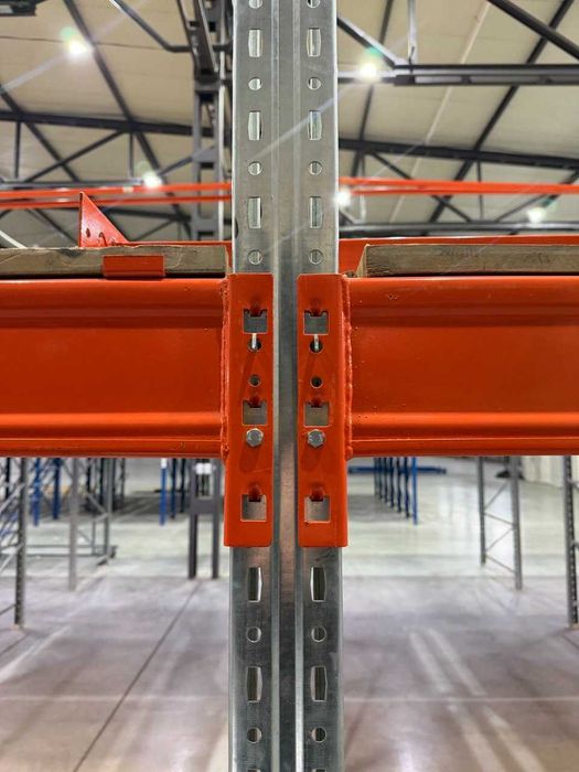 Стелажі палетні складські Б/В. Балки, Стійки, перемички. Рами.