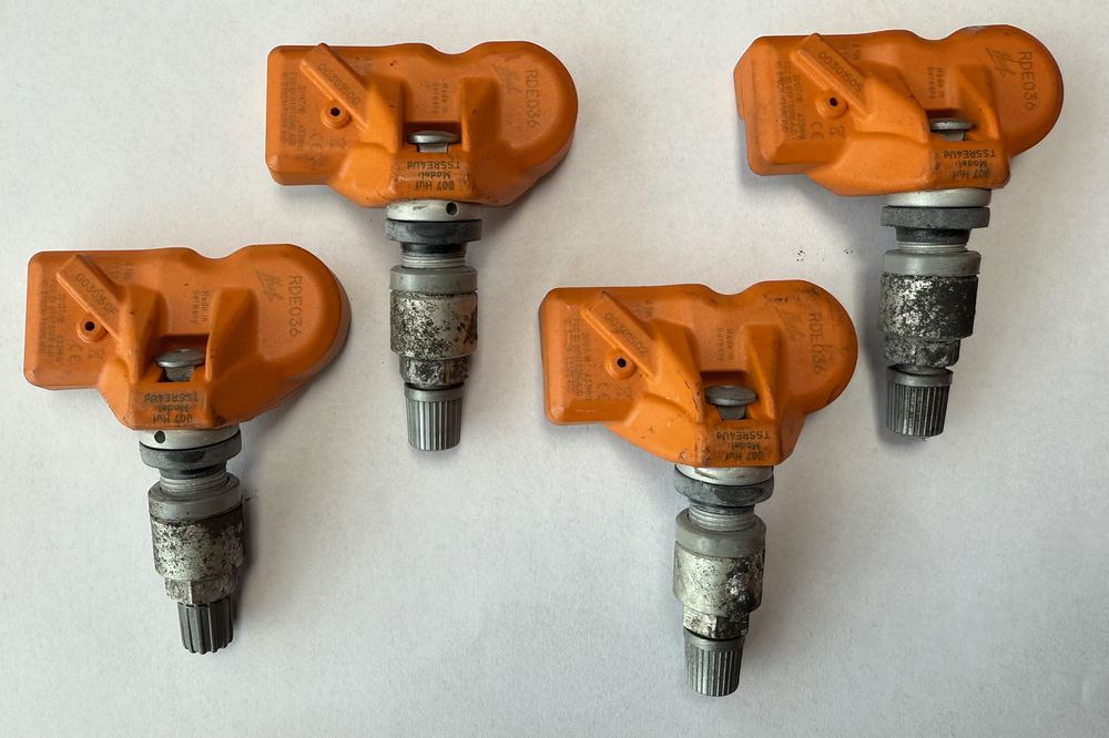 Czujniki ciśnienia TPMS HUF RDE036 (4x) MERCEDES