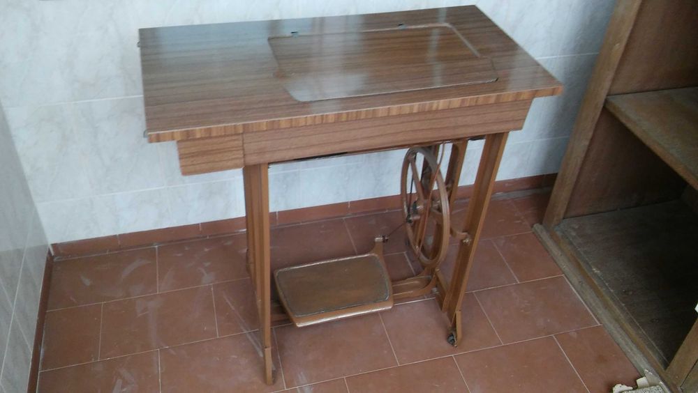 Máquina de costura Singer
