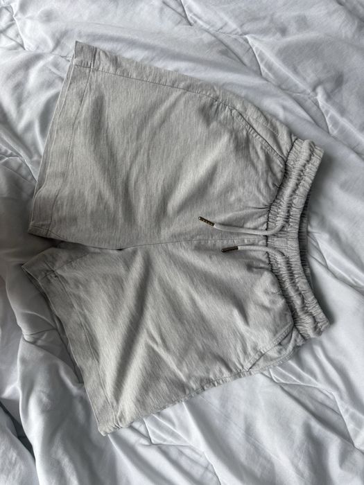 Cropp серые базовые шортики xs-s