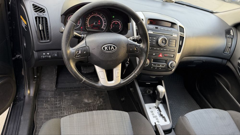 KIA CEED 1.6 газ/бензин Клімат
