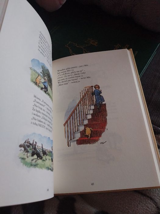 Trzy nowe grubsze ksiazki w twardej okładce