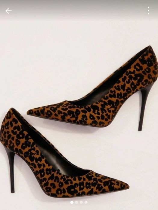 Sapatos Zara padrão