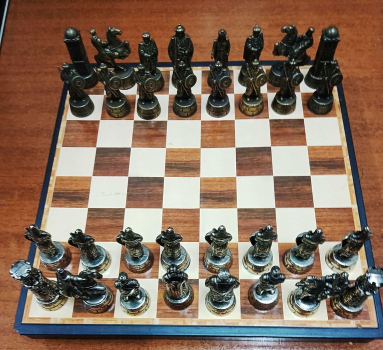 jogo xadrez  mediaval em metal