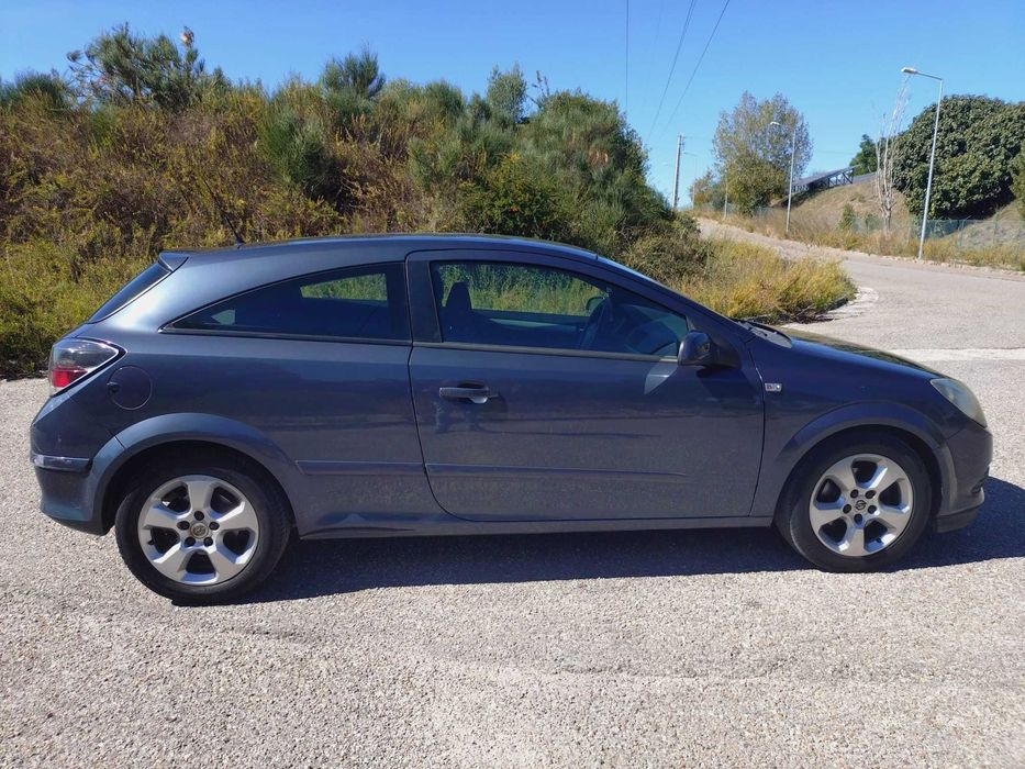 Opel Astra GTC 1.4 Gasolina — Fiável e estimado — photo 2