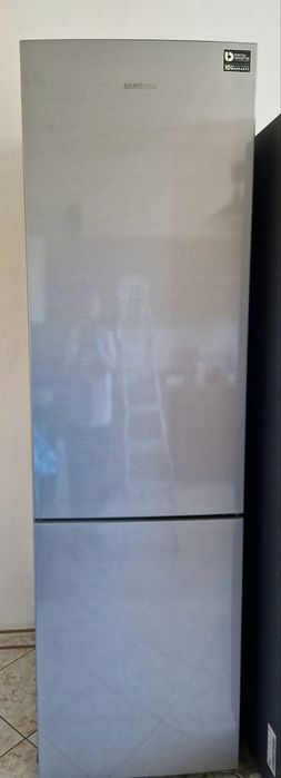 Lodówko-zamrażarka Samsung No Frost 367 l – bardzo dobry stan