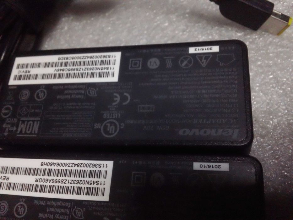 Блок живлення 20в 3.25а