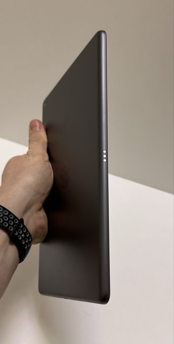 Планшет iPad 7 32GB в ідеалі/ підійде для навчання/переглялу фільмів/