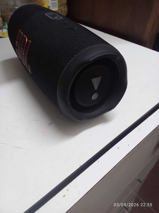 Coluna JBL charge5