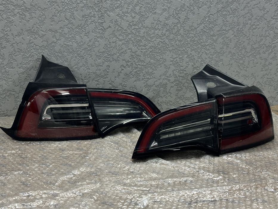 Tesla Model 3 / Y Стопи Фонари Europe Комплект Тесла Ідеальні ліхтарі