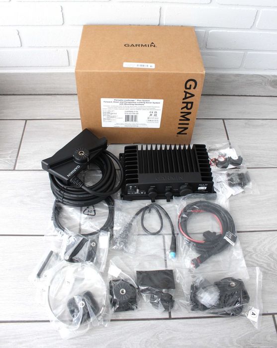 Комплект Garmin Panoptix LiveScope Plus System w/ LVS34 and GLS10 LiveScan
