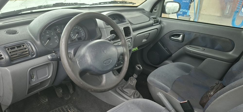 Renault clio || gasolina