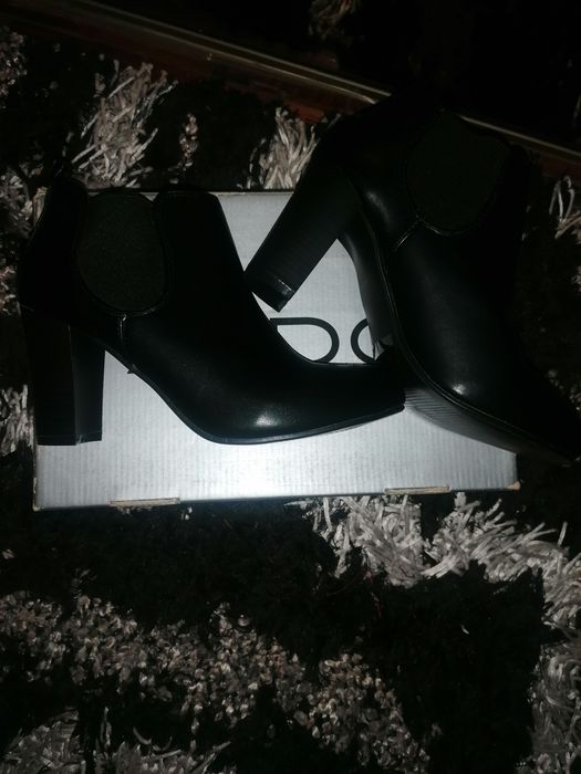 Botins novos n35