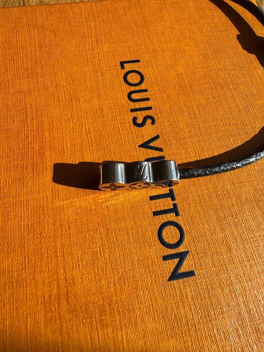 Pulseira Louis Vuitton Homem (Preço Negociável)