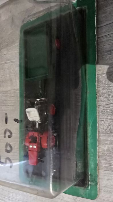 Traktor ogrodnicz TZ 4 K 14 z przyczepką w skali 1:43