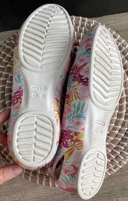 Crocs baleriny laura graphic flat tropical floral/white W10 41/42