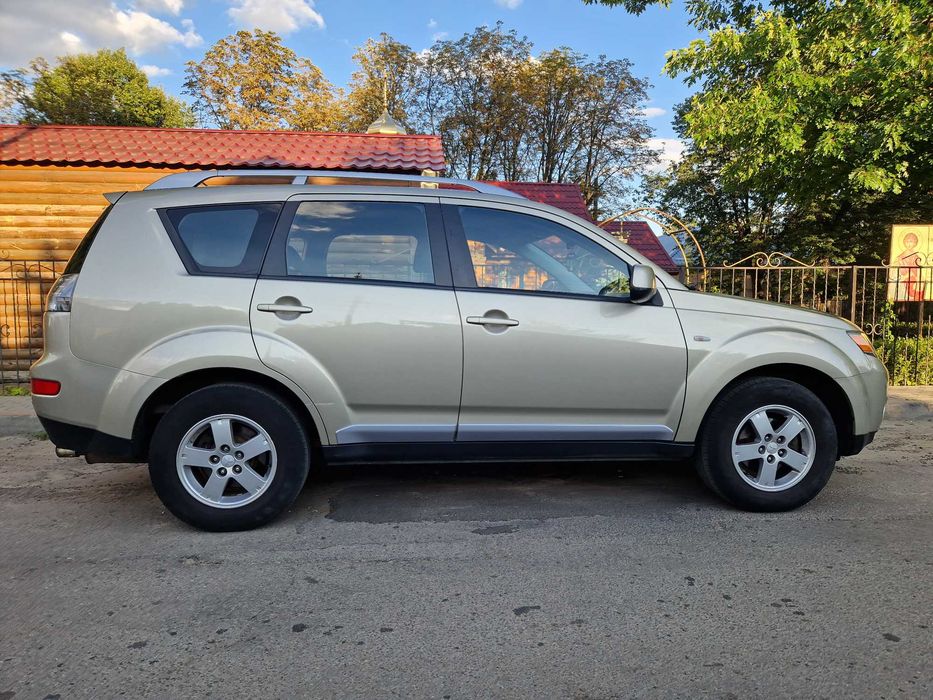 Mitsubishi Outlander XL 2008 VIN JMBXJCW8W9F500612 фото оголошення 8 з 24