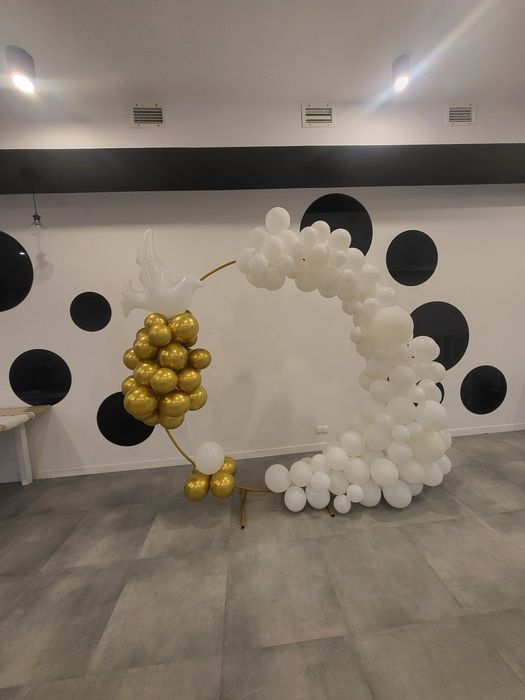 ścianka do zdjęć, ścianka balonowa na kole, komunia, chrzest, urodziny