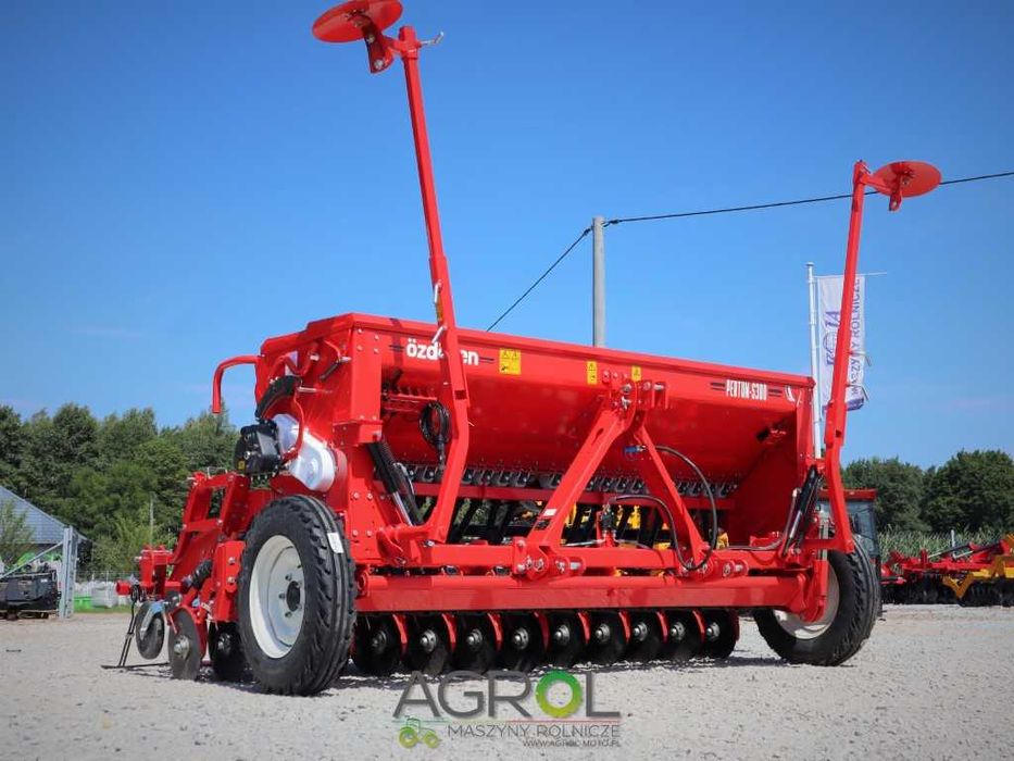 Siewnik Zbożowy Stopkowy Talerzowy Euro-Masz 3m; Ozdoken; Agro-masz