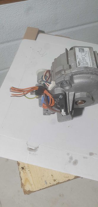 silnik nidec wb102d35b00