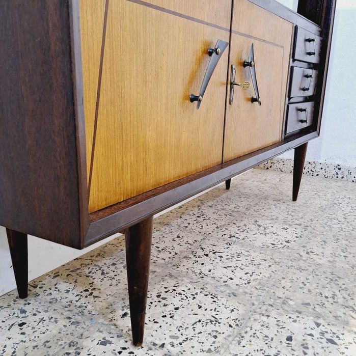 MÓVEL VITRINE VINTAGE Anos 60 - Vintage showcase