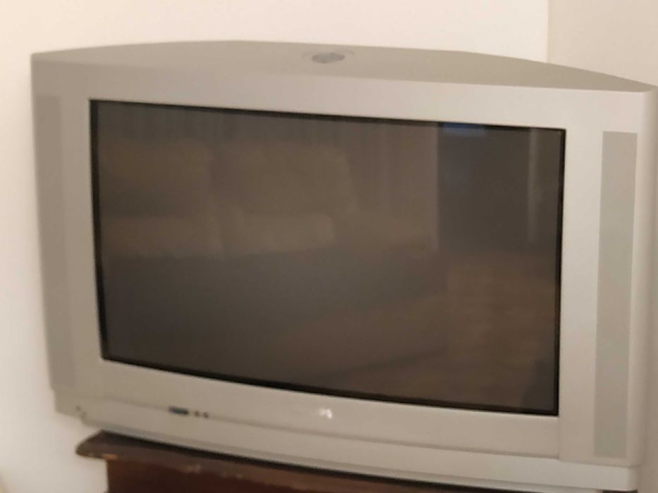 LCD Samsung 32" / TV -  Philips de 28"