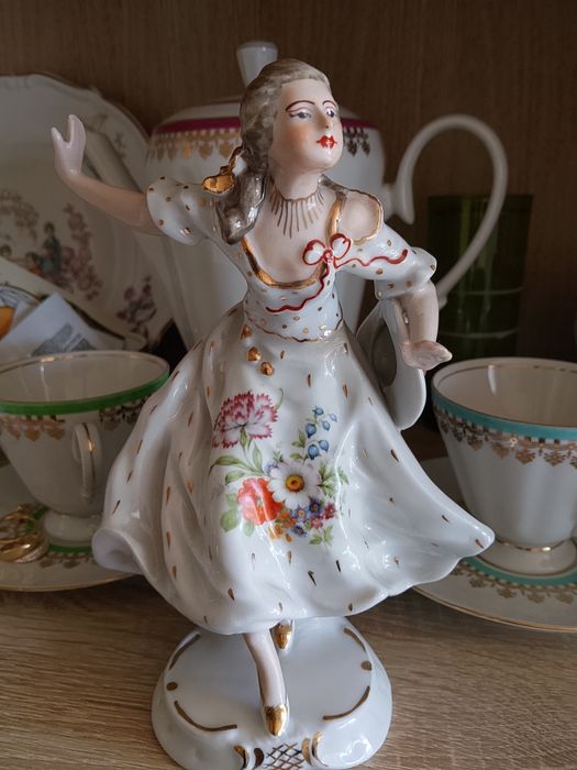 Porcelanowa figurka Dikolenko