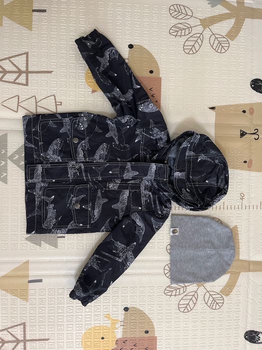 Легка куртка вітровка OshKosh, 2T. Шапка в подарунок