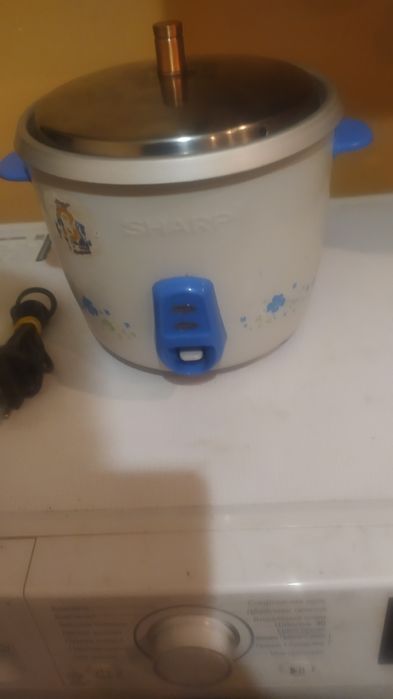 Электрическая рисоварка SHARP