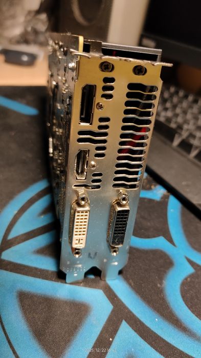 Radeon R9 285 2gb GDDR5