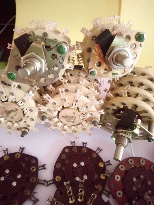 Переключатели посеребрянные.