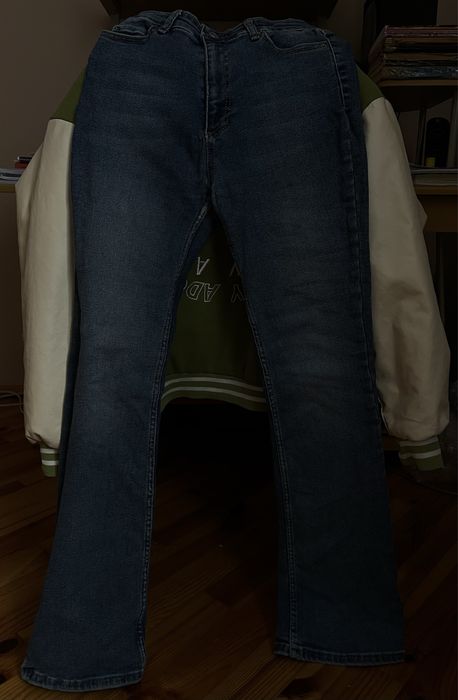 Сині джинси-кльош