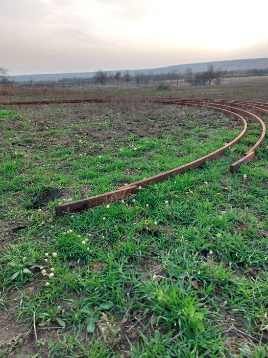 Дуги  на теплицу