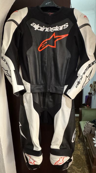 (2 artigos) Fato de 2 peças Alpinestars GP FORCE + Luvas GP PRO R4