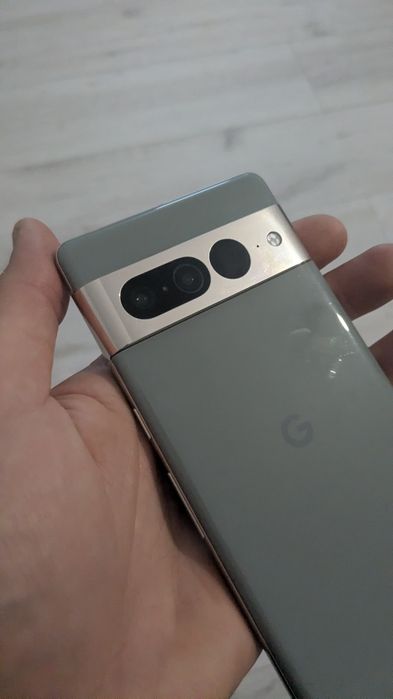Google pixel 7 pro neverlok в хорошому стані