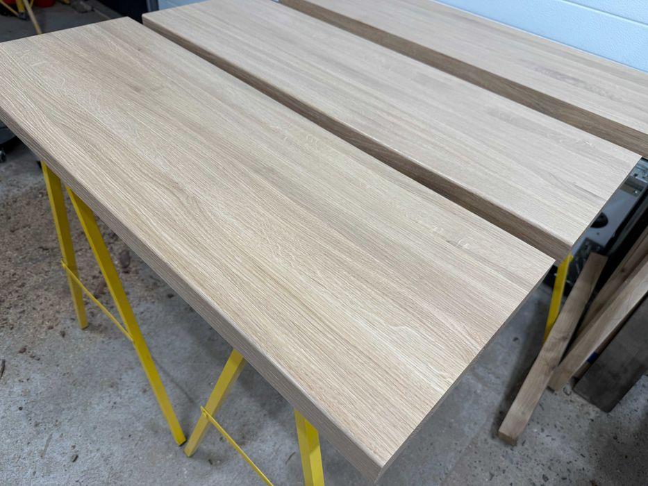 Schody bielone, stopnie dębowe, PRODUCENT