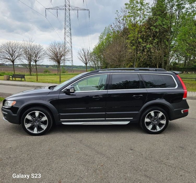 Volvo XC70 2013 року