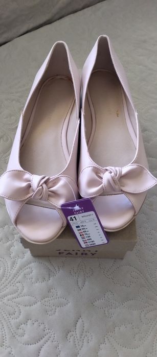 Nowe różowe baleriny numer 41