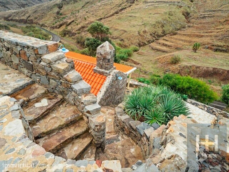 Um Refúgio Exclusivo no Coração da Natureza - Porto Santo