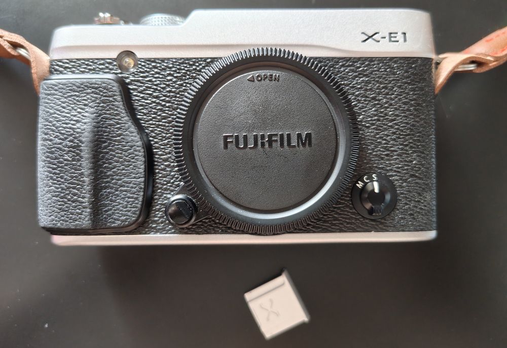 Máquina Fotográfica Mirrorless Fujifilm X-E1-Corpo