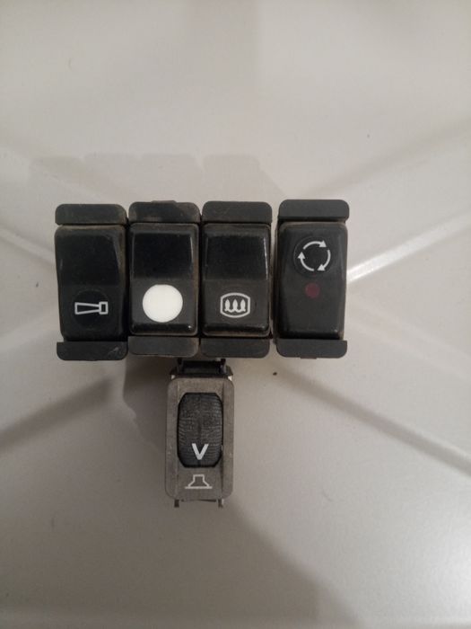 Мерседес ботинок 207-410 переключатель печки  кнопка аварийки