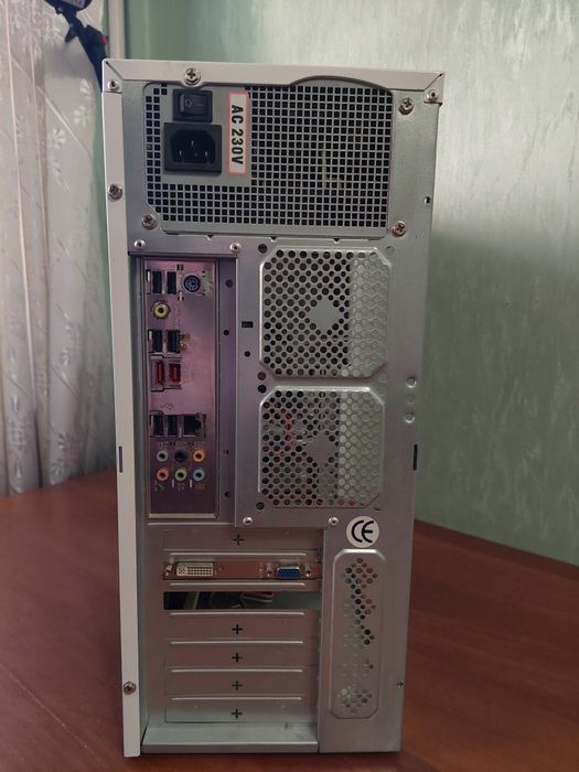 Системний блок, робочий ПК Intel Pentium E2180 / 5 ГБ DDR2 / GeForce 8400 GS / HDD 250