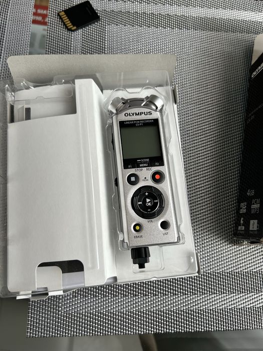 Dyktafon olympus LS-P1 4GB