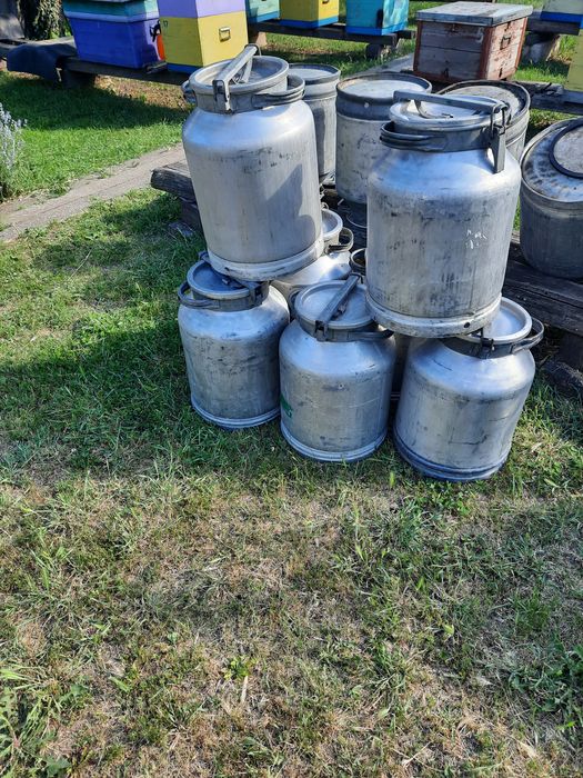 Продам б/у молочні бітони