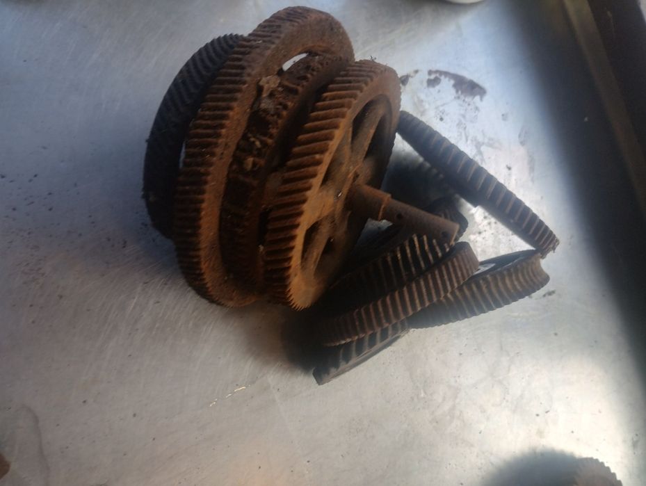 Шестерні прямі мод 1,5 мод 2