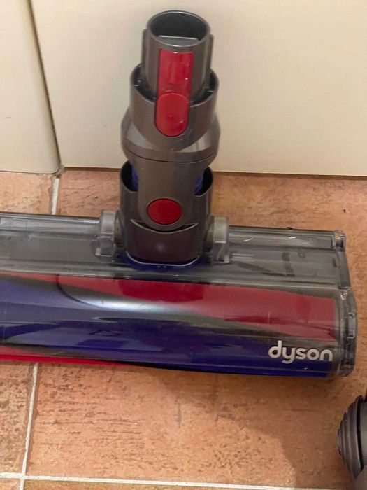 Aspirador Dyson V8 Advanced Vertical e de mão | Completo