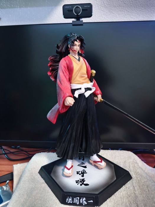 Yoriichi Tsugikuni ( Demon slayer )