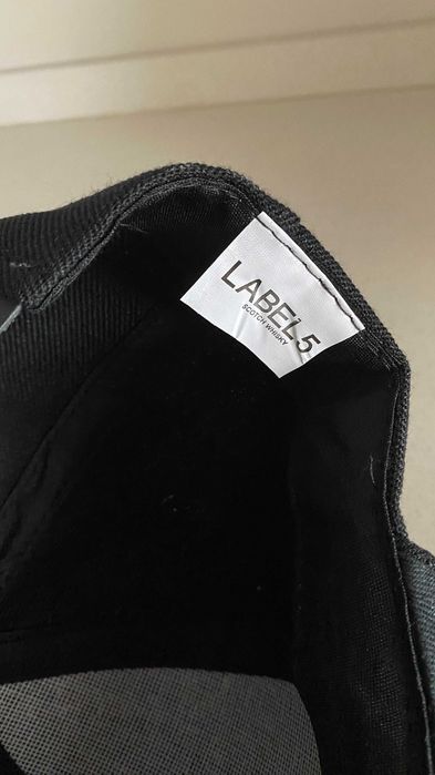 Boné plano preto da Label 5