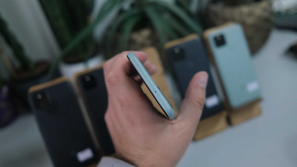 Google pixel 5 Neverlock  8 128 гарні акб без вигорань асортимент