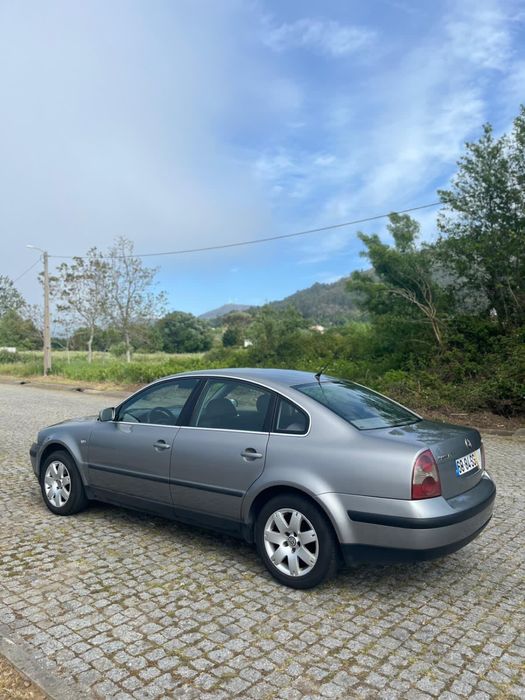 VW PASSAT 1.9 tdi 130cv (2001)